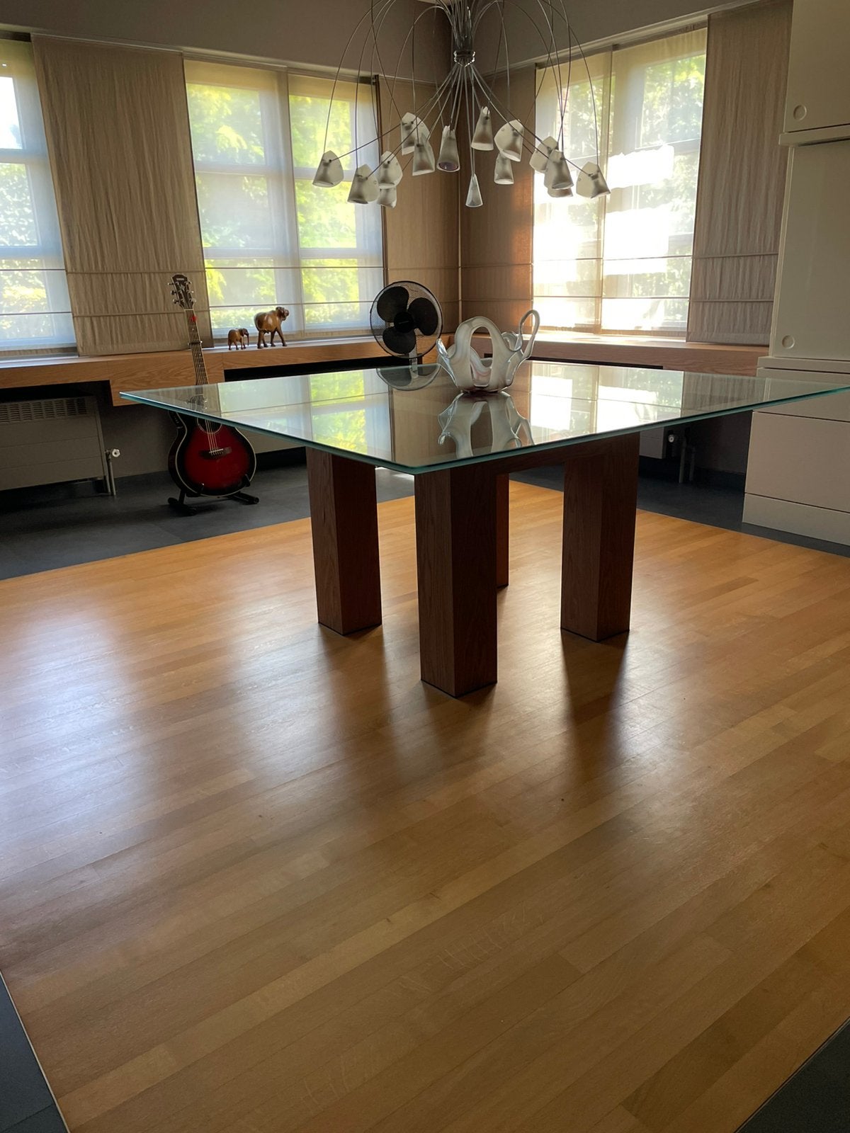 Table à manger carrée avec plateau en verre, Enlèvement, Comme neuf