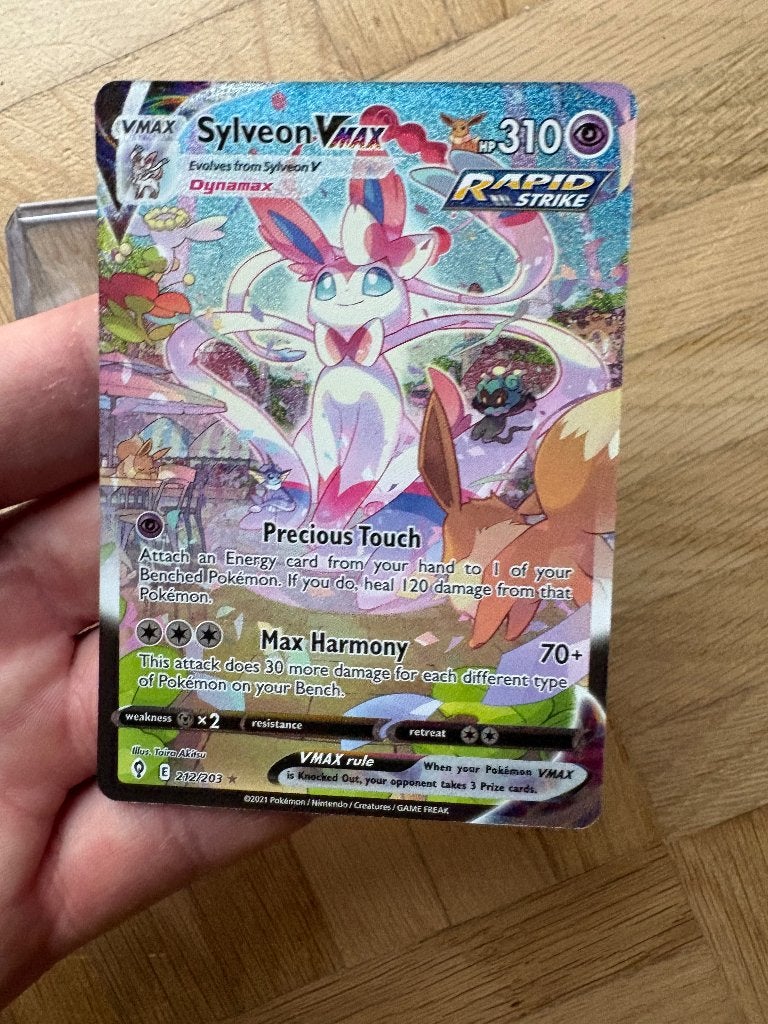 Sylveon  #212 evolving skies, Ophalen of Verzenden, Nieuw, Losse kaart