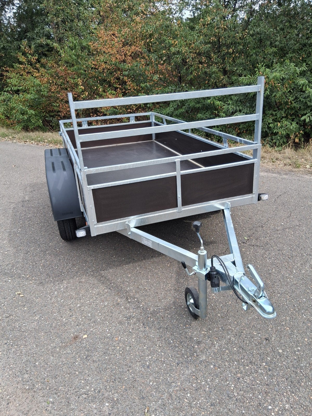 Aanhangwagen dubbelasser Kerenzo, Ophalen, Nieuw
