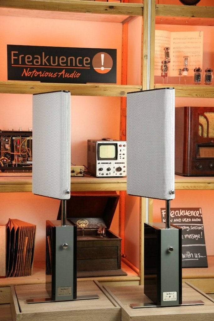 Sombetzki ESL Home TRADE.INRUIL. Bizar en bijzonder! Sessie?, TV, Hi-fi & Vidéo, Enlèvement ou Envoi, Comme neuf, 60 à 120 watts