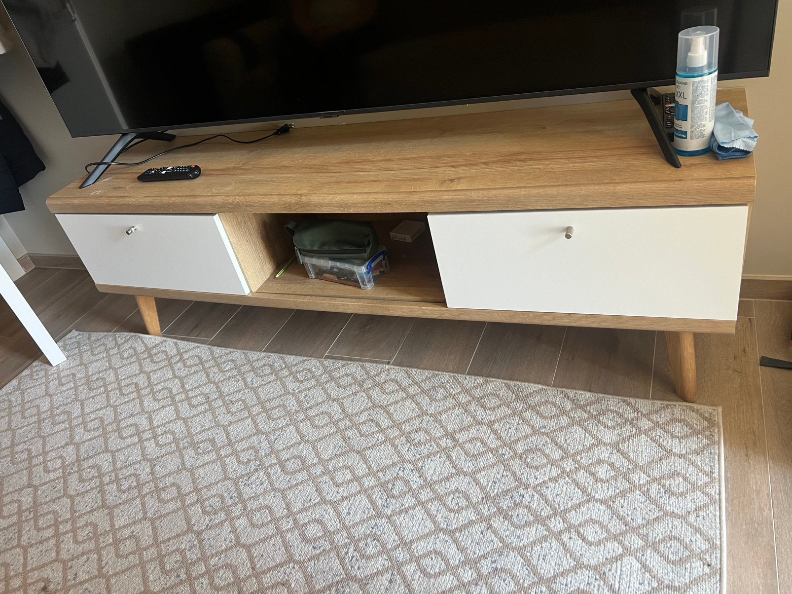 Modern tv meubel, Huis en Inrichting, Ophalen, Zo goed als nieuw
