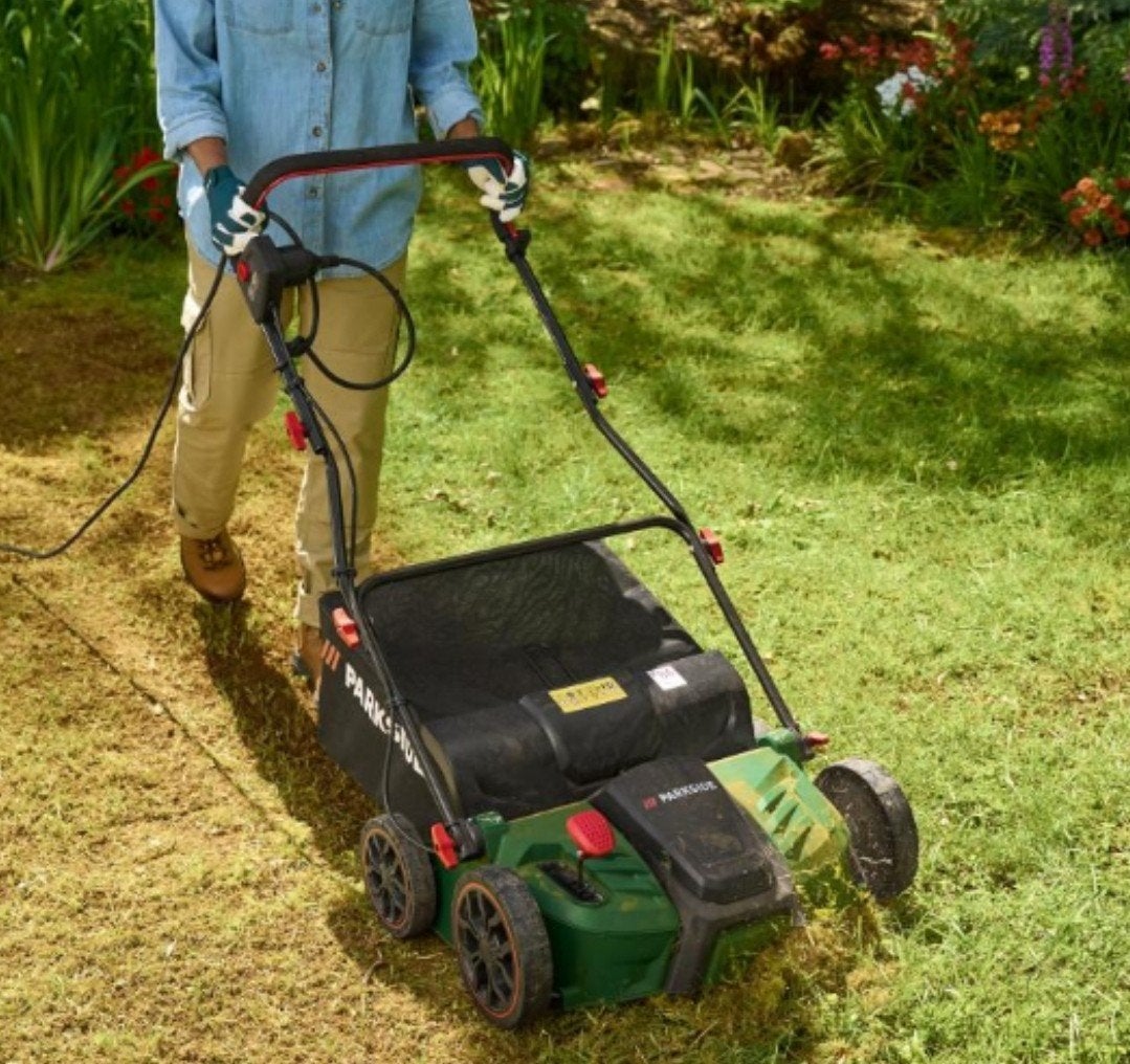 Splinternieuwe Parkside Verticuteerder PELV1800, Tuin en Terras, Verticuteermachines, Ophalen, Nieuw, Elektrisch, PARKSIDE