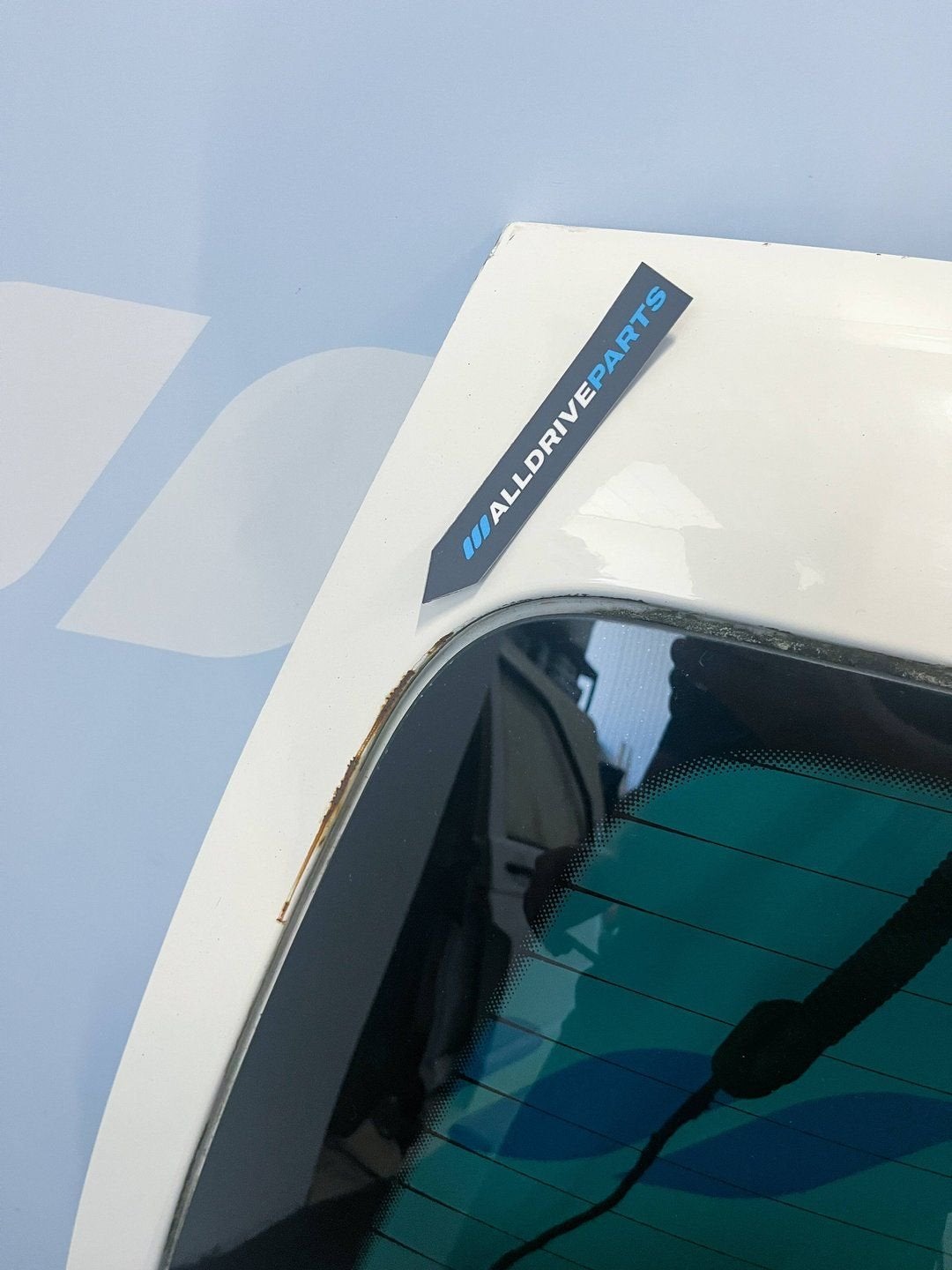 Hayon arrière Volkswagen Caddy Blanc avec vitre 2K0827025L, Arrière, -, Haillon arrière, Utilisé