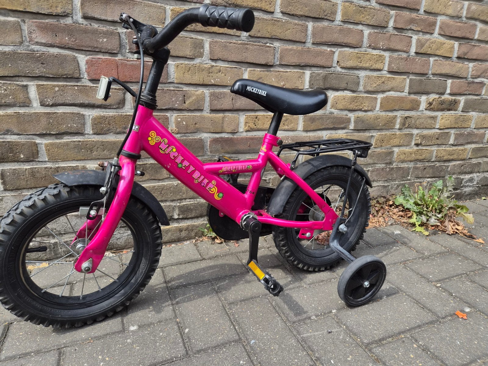 Mickeybike kinderfiets 12 inch met zijwieltjes – Goede staat, Fietsen en Brommers, Ophalen, Terugtraprem, Zijwieltjes, Gebruikt