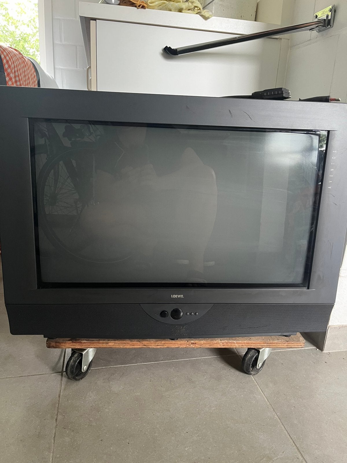 Loewe Aventos beeldbuis TV CRT, Audio, Tv en Foto, Televisies, Ophalen, Zo goed als nieuw