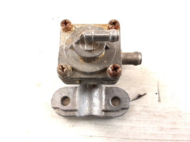 Benzinekraan D1-39089, Motoren
