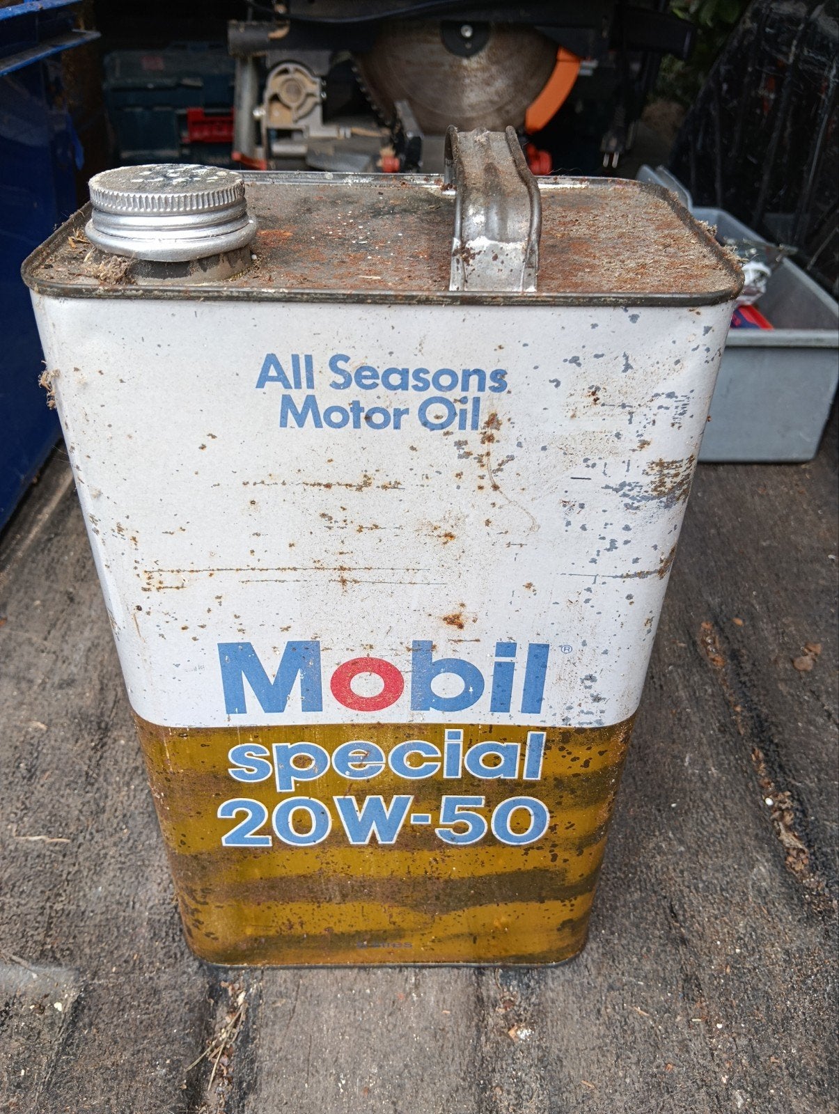 Olieblik mobil oil 5 l, Enlèvement