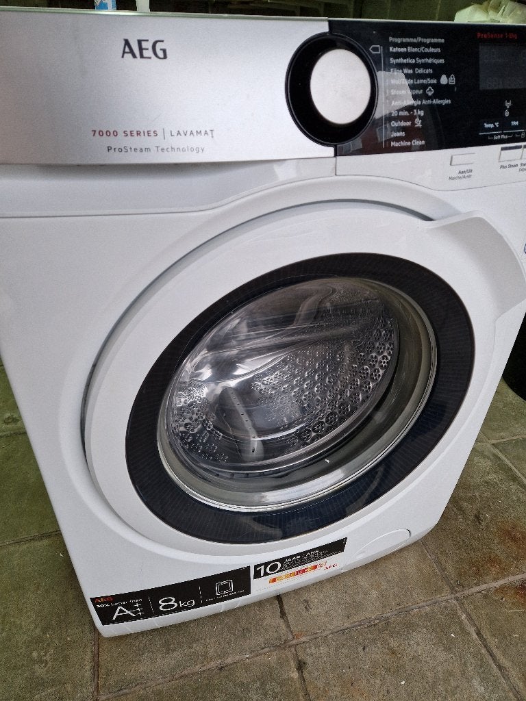 Machine à laver AEG 8kg A +++. 1600trs, Electroménager, Enlèvement, Comme neuf, Chargeur frontal