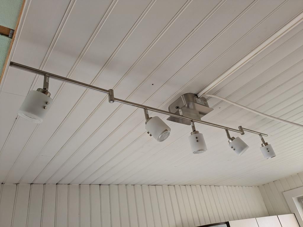 Ikea lamp, Ophalen