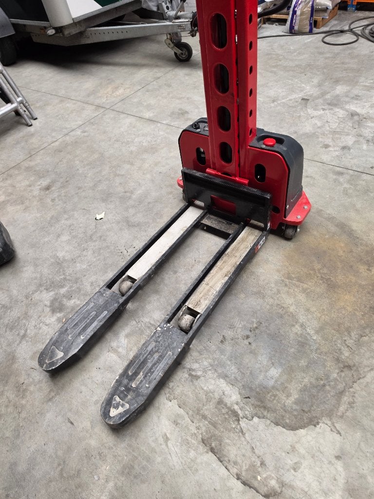 Zelfladende meeneemstapelaar 500 kg – type Innolift, Tot 1000 kg, Ophalen of Verzenden, Elektrisch, Heftruck