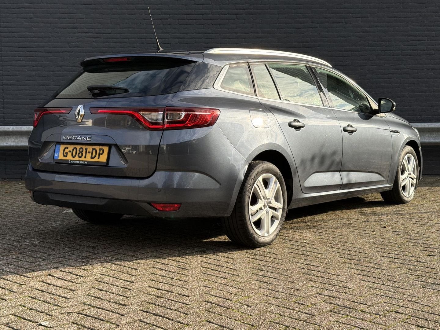 Renault Megane Estate 1.5 dCi Limited | € 4.950,- NETTO! | A, Argent ou Gris, Achat, Entreprise, Automatique