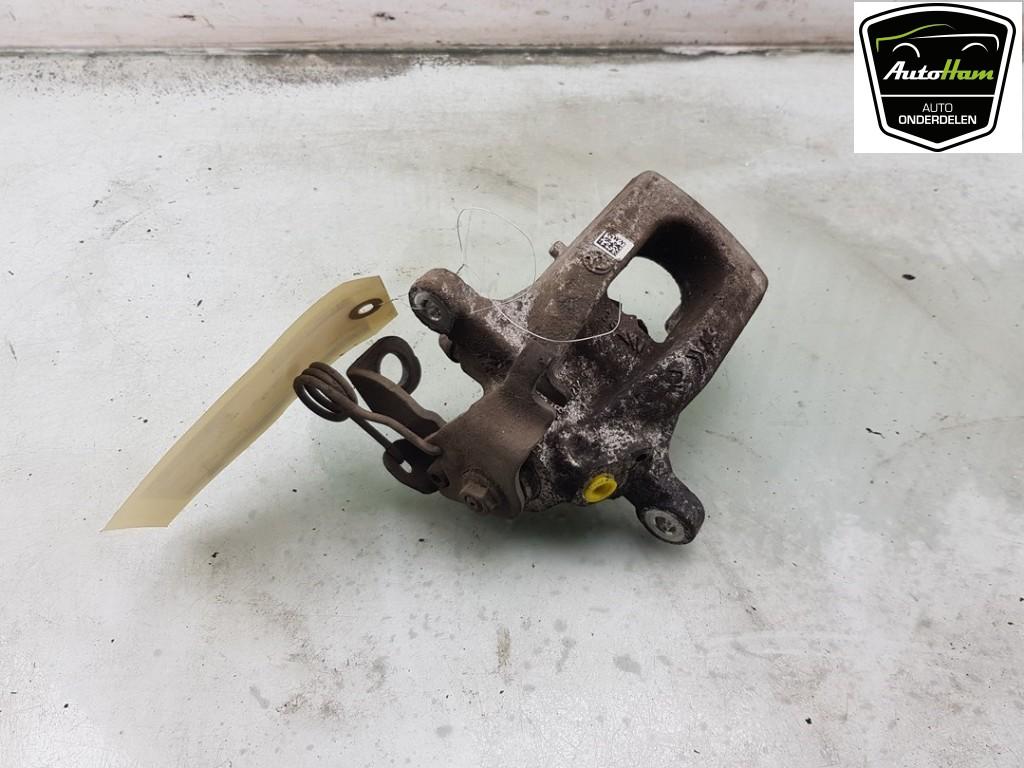 REMKLAUW RECHTS ACHTER Opel Corsa F (UB / UH / UP), Gebruikt, Opel