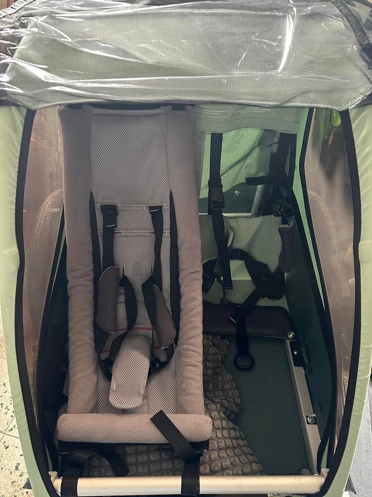 Thule enfant sling - als nieuw, Caravanes & Camping, Tentes, Comme neuf, Enlèvement