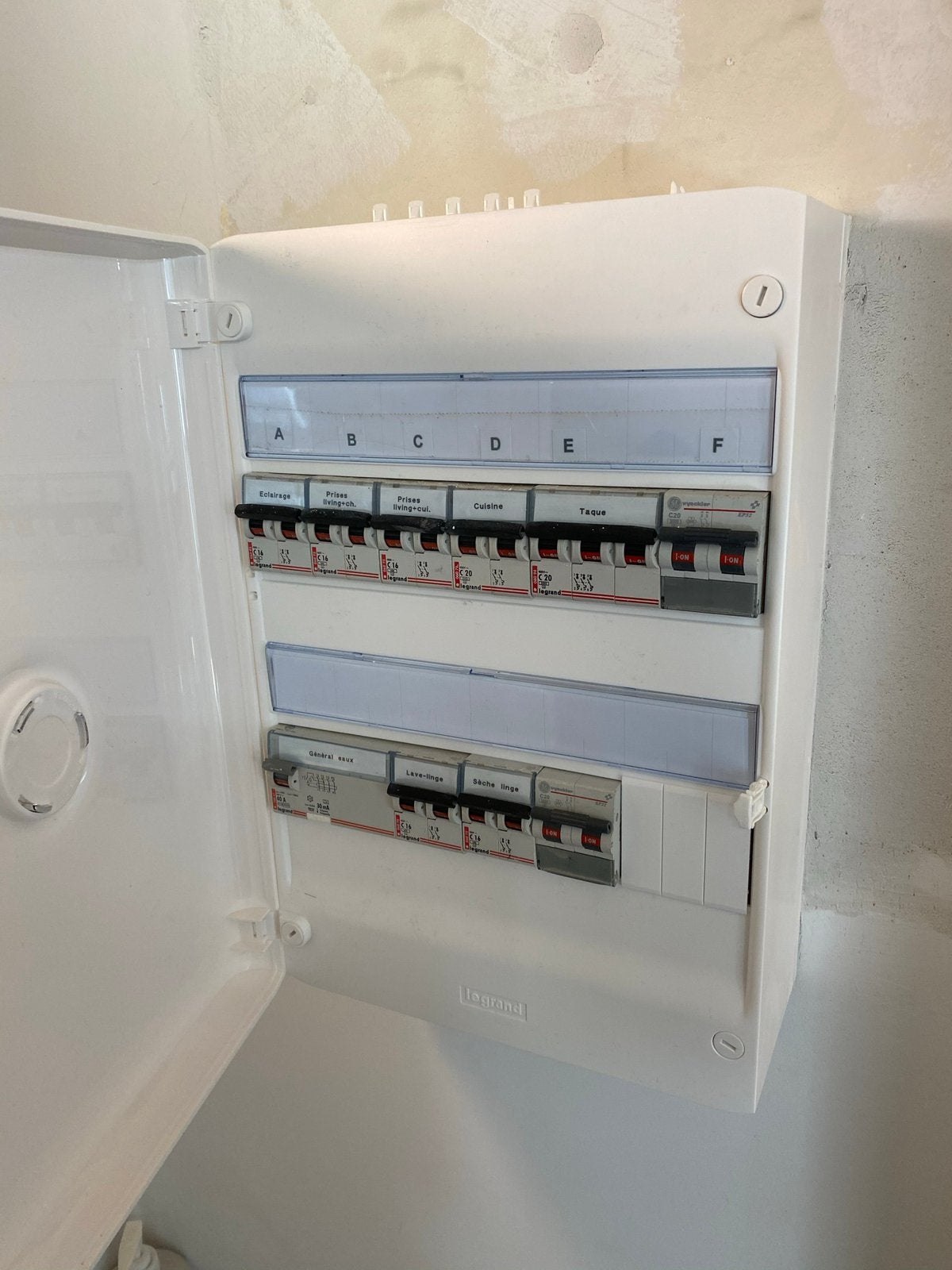 Électricien, Bricolage & Construction, Électricité & Câbles, Enlèvement ou Envoi, Comme neuf