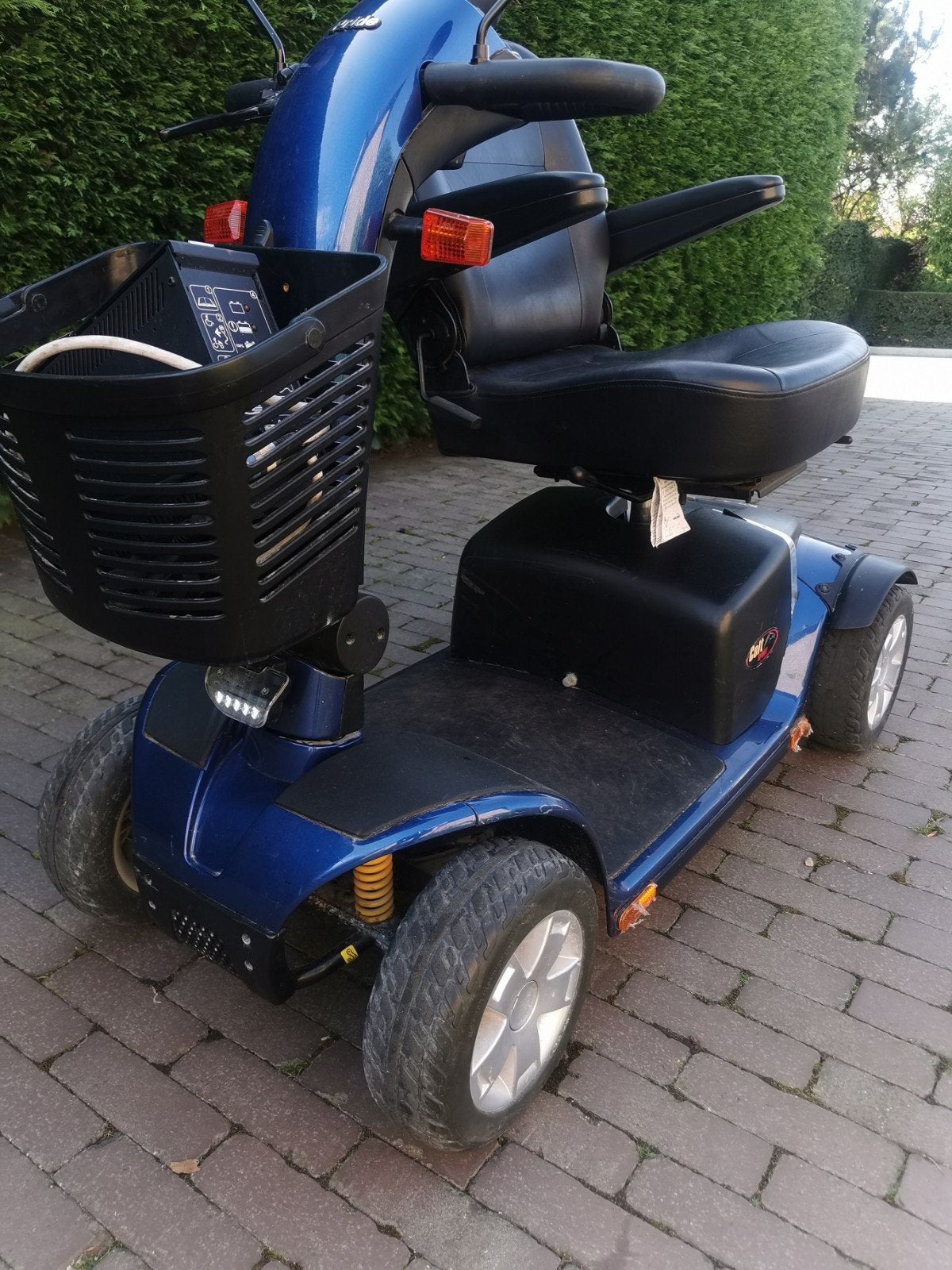 Scootmobiel PractiComFrt en bon état plus d'info 0488826971, Enlèvement ou Envoi, Pliant, Comme neuf, Fauteuil roulant électrique