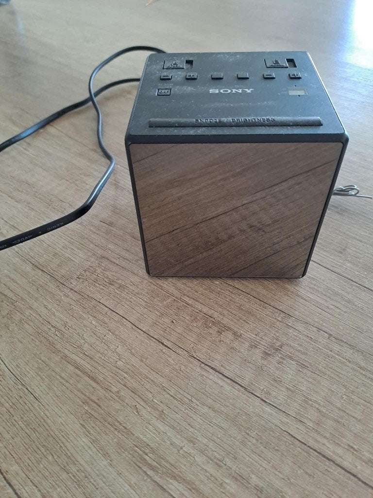 Wekkerradio, Elektronische apparatuur, Wekkers, Ophalen, Zo goed als nieuw, Digitaal
