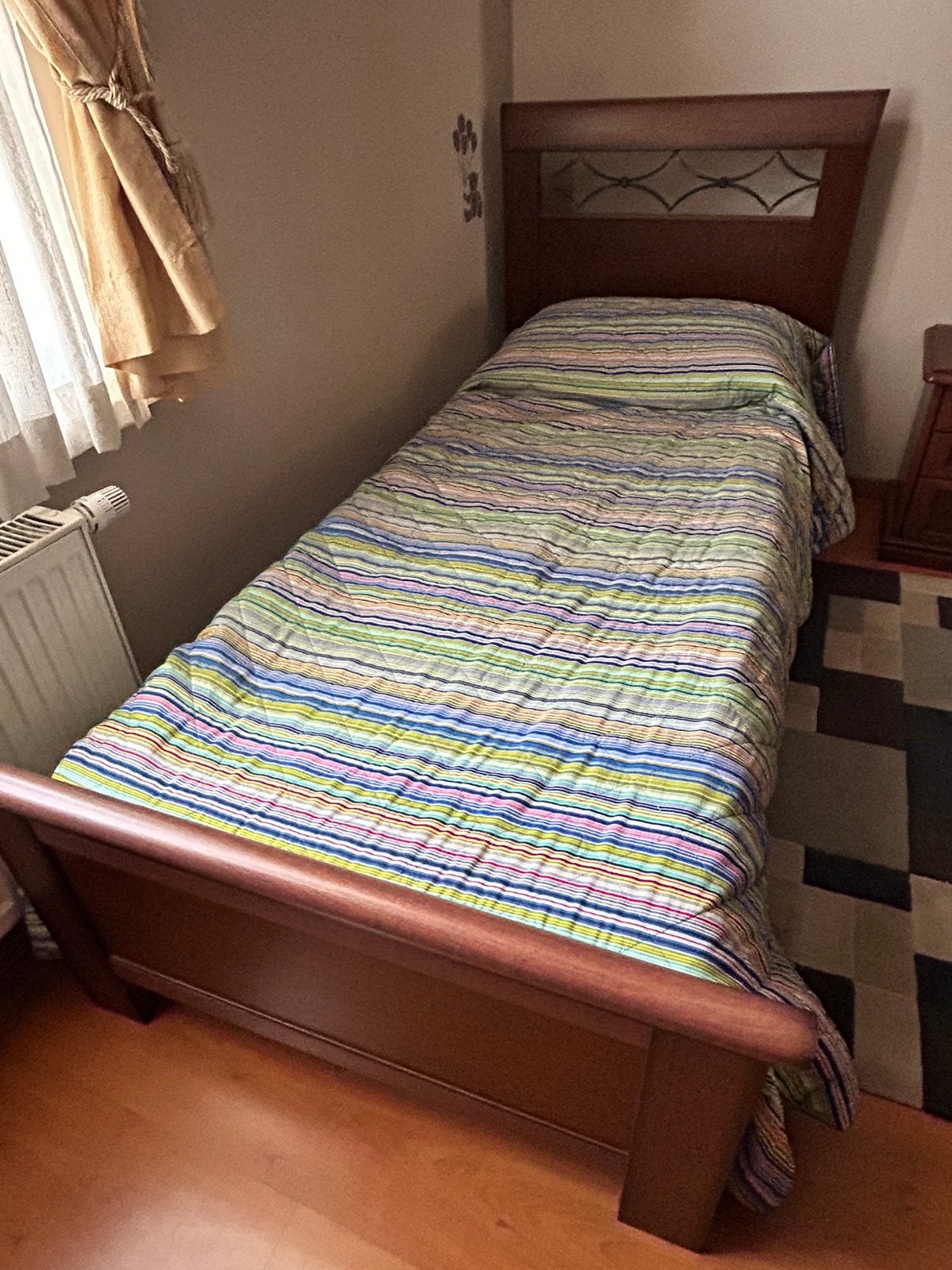 Lit 1 personne+sommier+matelas, Maison & Meubles, Chambre à coucher | Matelas & Sommiers, Enlèvement, Comme neuf, Une personne