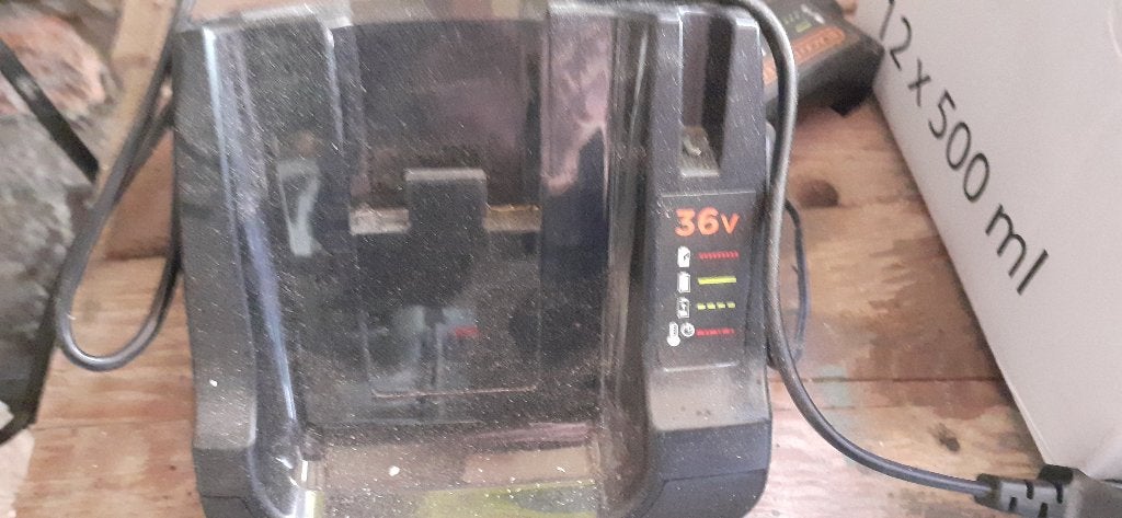 black&decker bladblazer/zuiger BCBLV 36, Tuin en Terras, Bladblazers, Ophalen, Ruggedragen, Zo goed als nieuw, Black&Decker