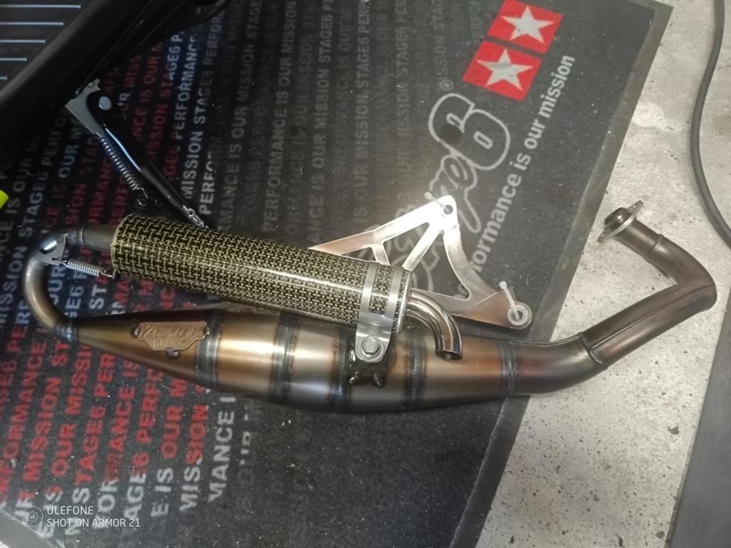 Yasuni R Carbon, Piaggio, Fietsen en Brommers, Brommers | Tuning en Styling, Ophalen of Verzenden, Zo goed als nieuw, Yasuni