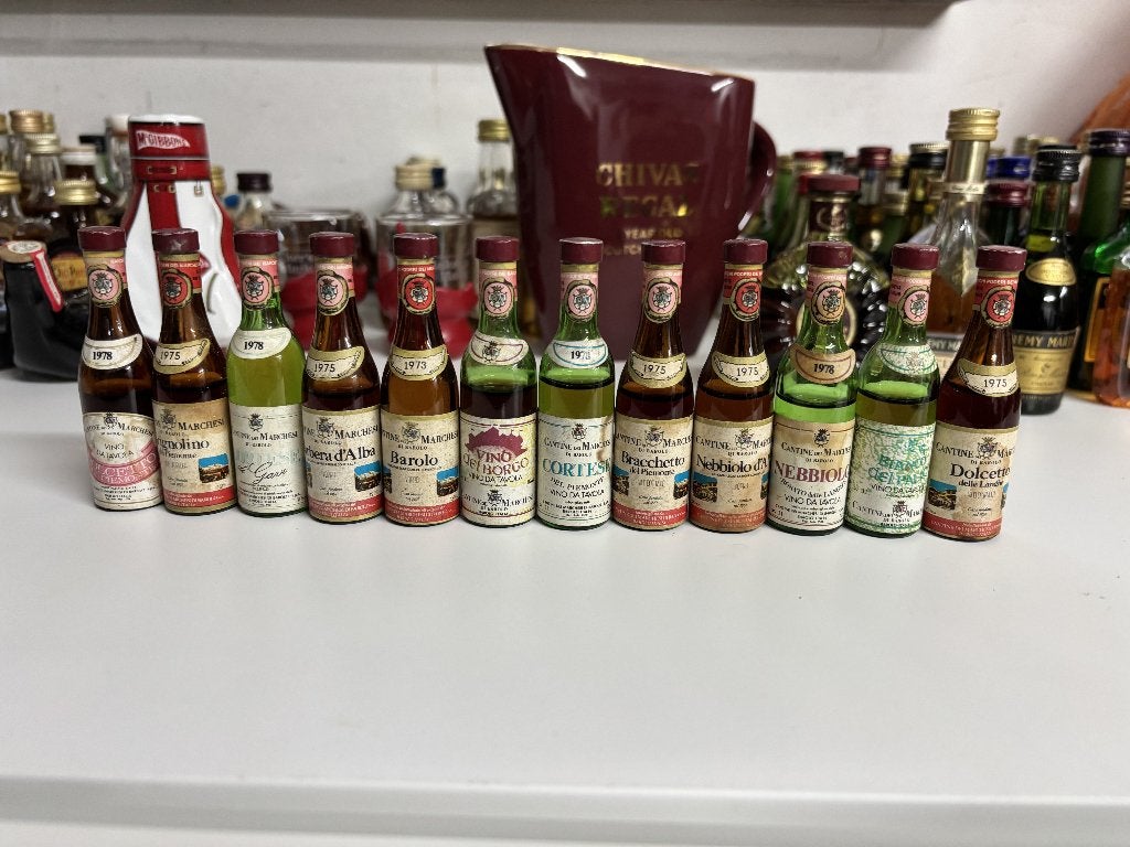 Lot van 12 Vintage Marchesi di Barolo miniaturen - Jaren '70, Gebruikt, Rode wijn, Vol, Italië