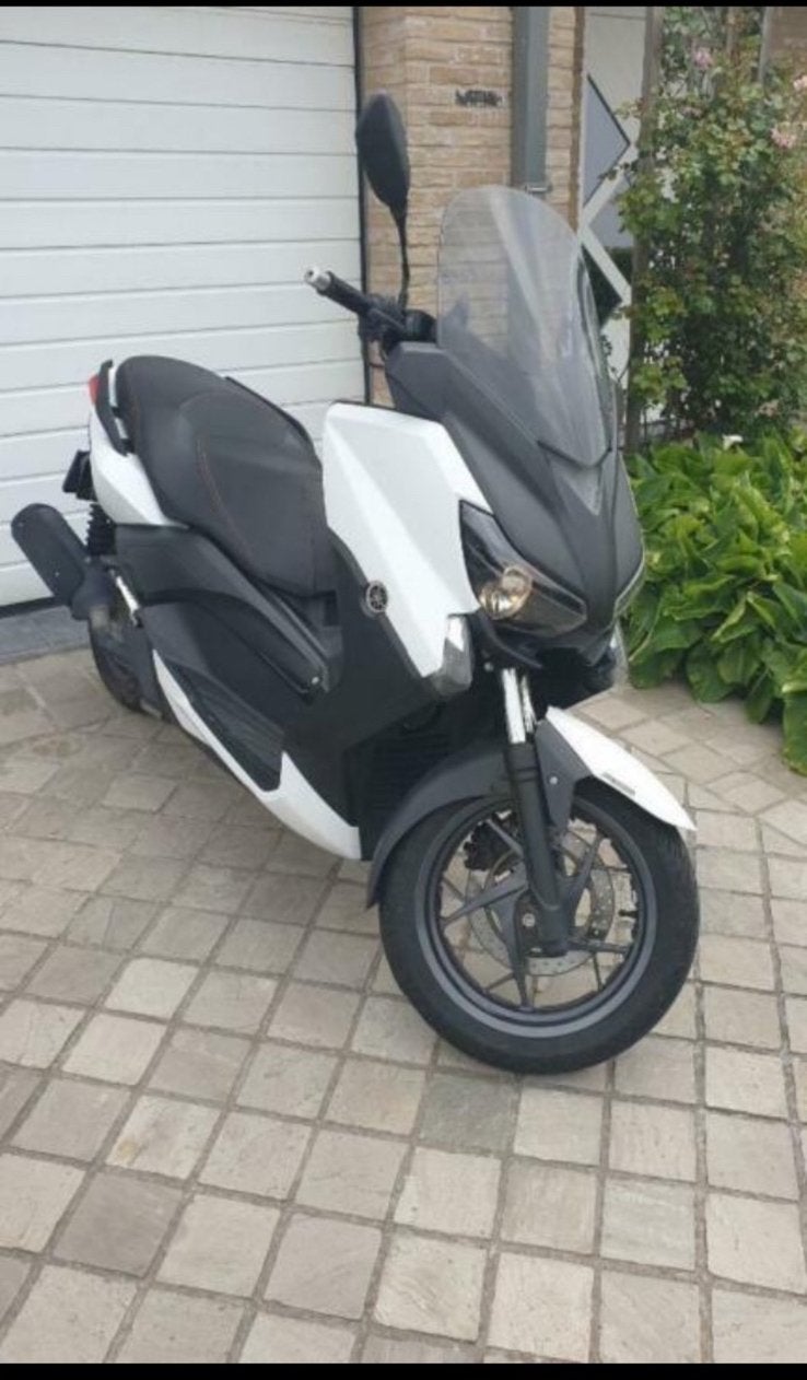 Xmax 125, 125 cm³, Comme neuf, Enlèvement, Essence