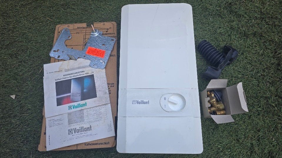 Vaillant doorstroomer boiler 24Kw NIEUW, Doe-het-zelf en Bouw, Chauffageketels en Boilers, Ophalen, Nieuw, Boiler