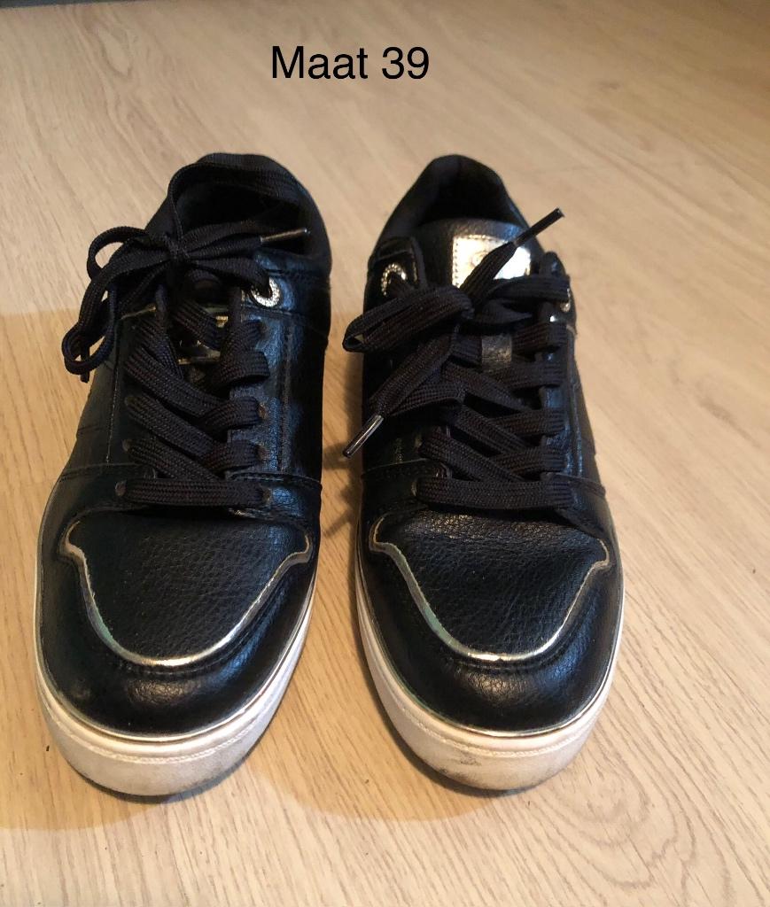 Chaussures taille 38/39, Enlèvement, Comme neuf, Noir