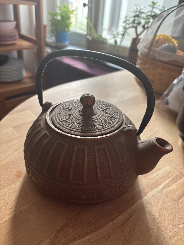Japanse gietijzeren theepot, Antiek en Kunst, Antiek | Keramiek en Aardewerk, Ophalen of Verzenden