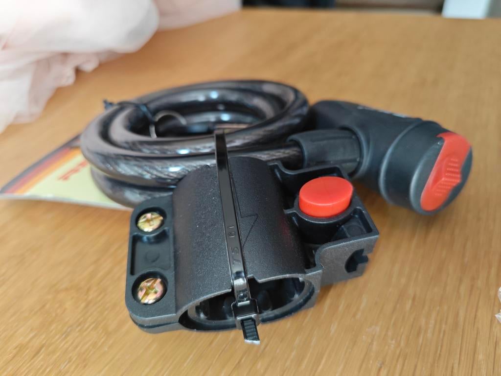 Cadenas vélo avec support neuf