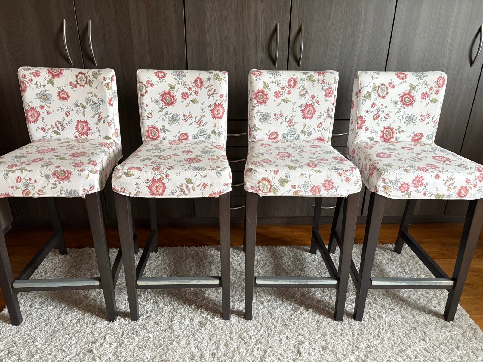Barkrukken Ikea Henriksdal 4 stuks, Ophalen, Gebruikt, Met voetsteun, 60 tot 90 cm