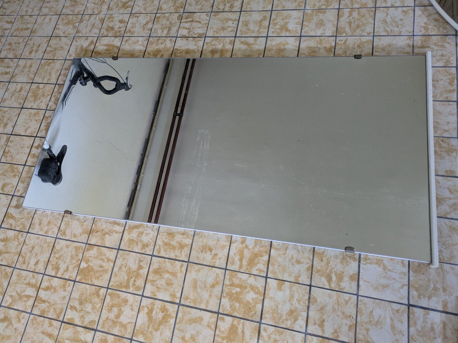 Grote spiegel 107 x 53 cm, Huis en Inrichting, Woonaccessoires | Spiegels, Gebruikt, 100 tot 150 cm, Ophalen of Verzenden, Rechthoekig