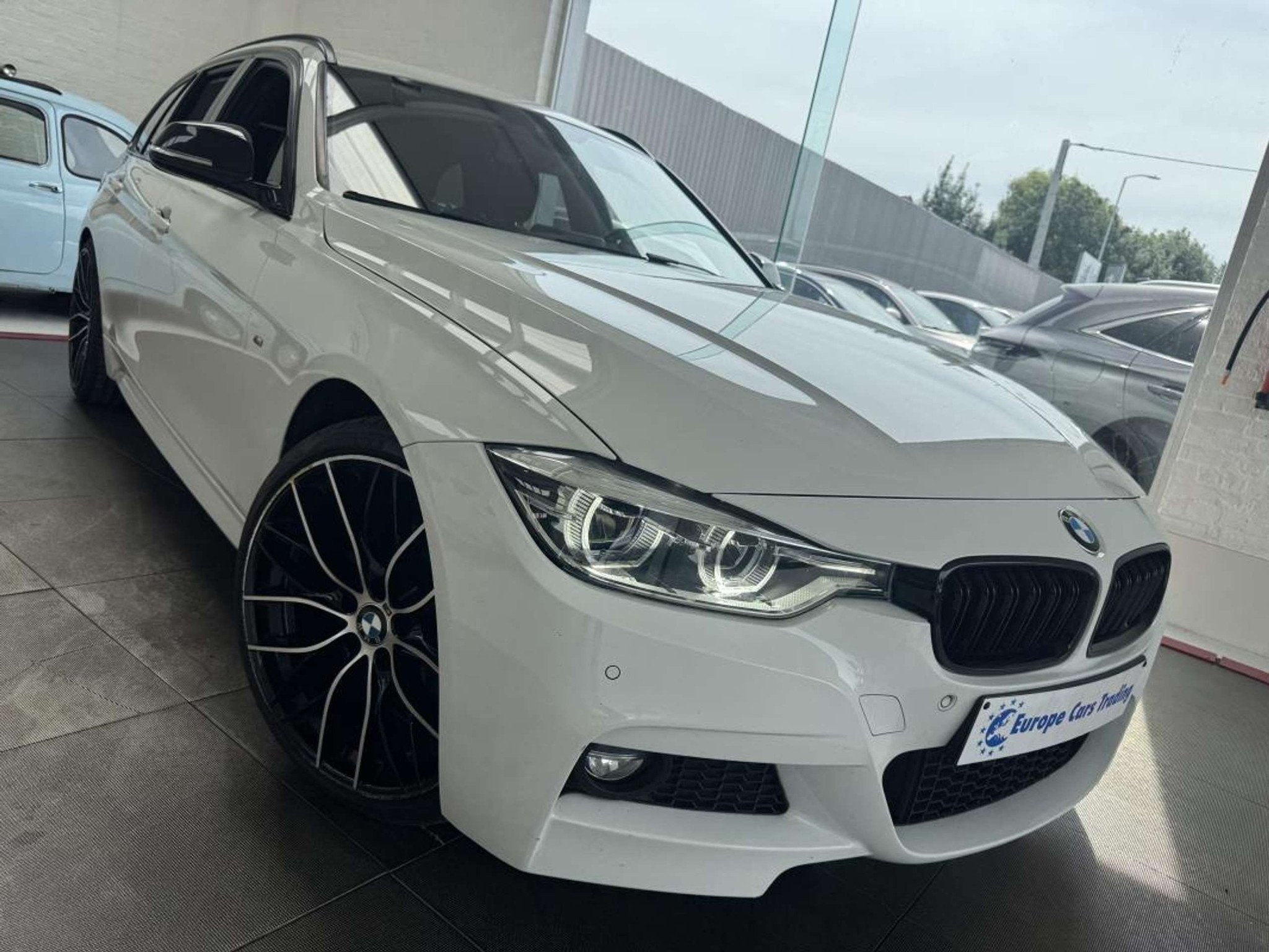 BMW 3 Serie 318 D 318D TOURING F30 PACK M SPORT BVA 2.0 150C, Auto's, Automaat, 110 kW, USB, Wit