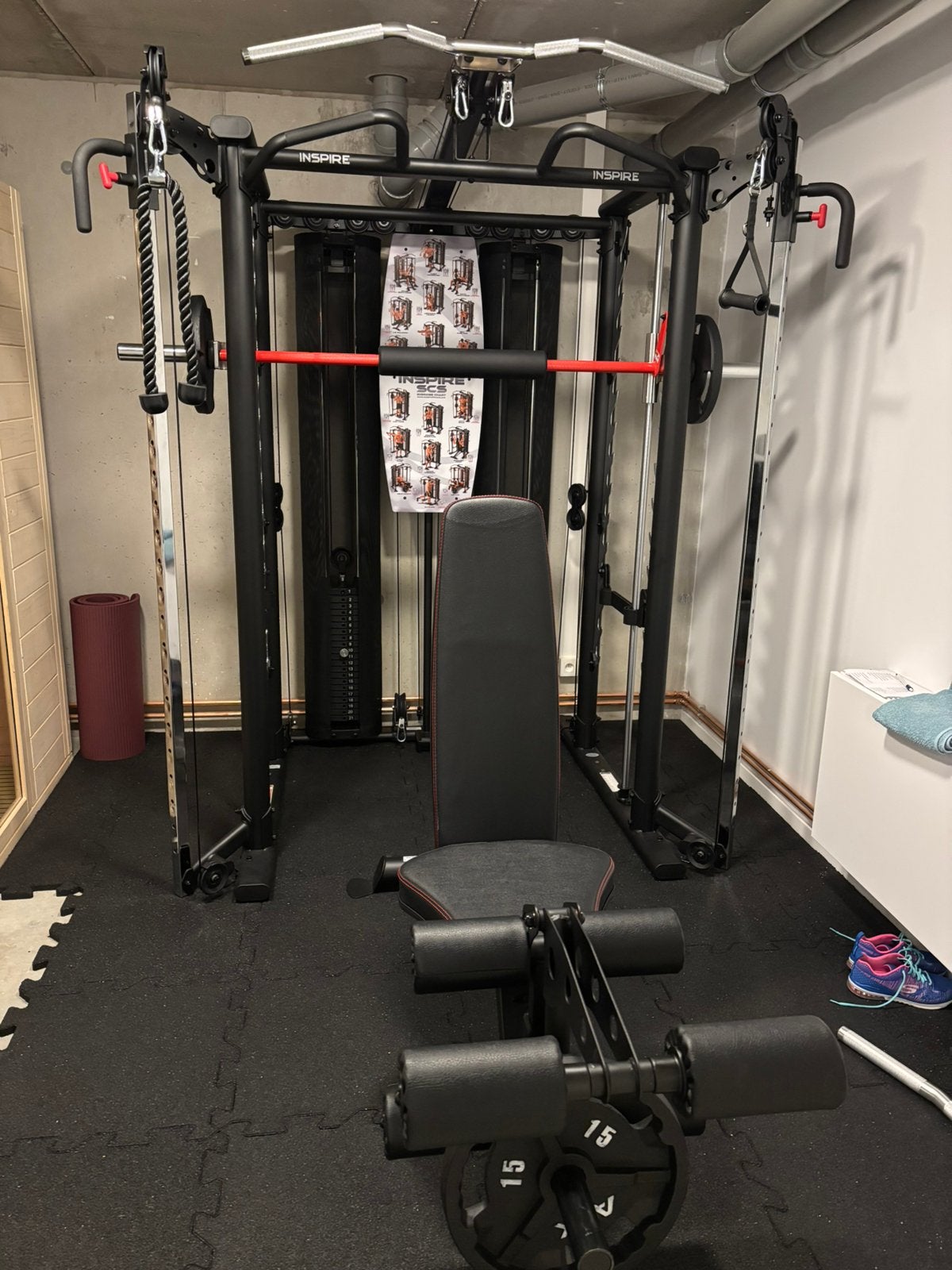 Thuis fitness - smithmachine, Sport en Fitness, Fitnessmaterialen, Zo goed als nieuw, Halterschijven, Armen, Benen, Borst, Buik