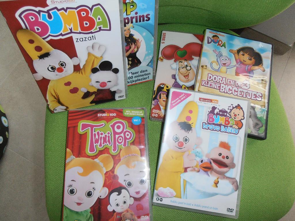 zes kinder DVD'S, Cd's en Dvd's, Dvd's | Kinderen en Jeugd, Zo goed als nieuw, Tv fictie, Overige genres, Ophalen of Verzenden