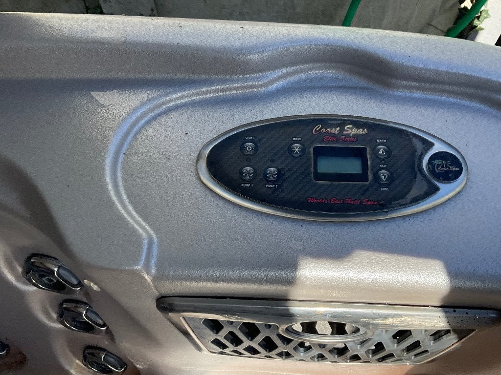 Jacuzzi, Enlèvement ou Envoi, Utilisé, Fixé