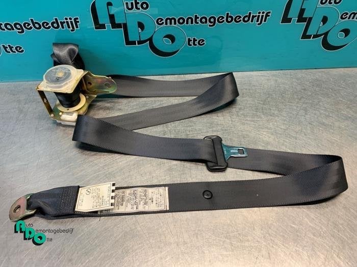 Veiligheidsgordel links-achter van een Lexus IS 200 (IS 200, Gebruikt, -, -, -