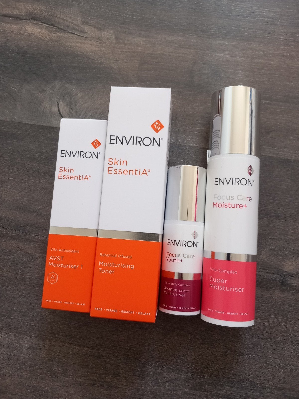 Environ verzorgingspakket, Handtassen en Accessoires, Uiterlijk | Gezichtsverzorging, Ophalen
