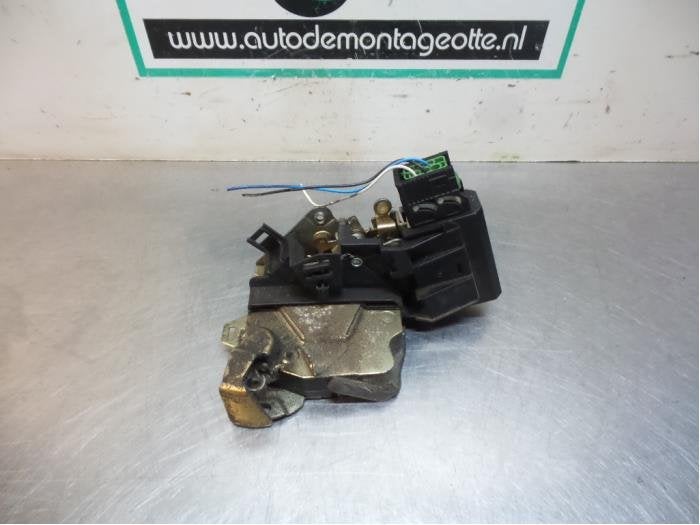 Deurslot Mechaniek 4Deurs links-achter van een BMW 5-Serie (, Gebruikt, -, -, Ophalen of Verzenden