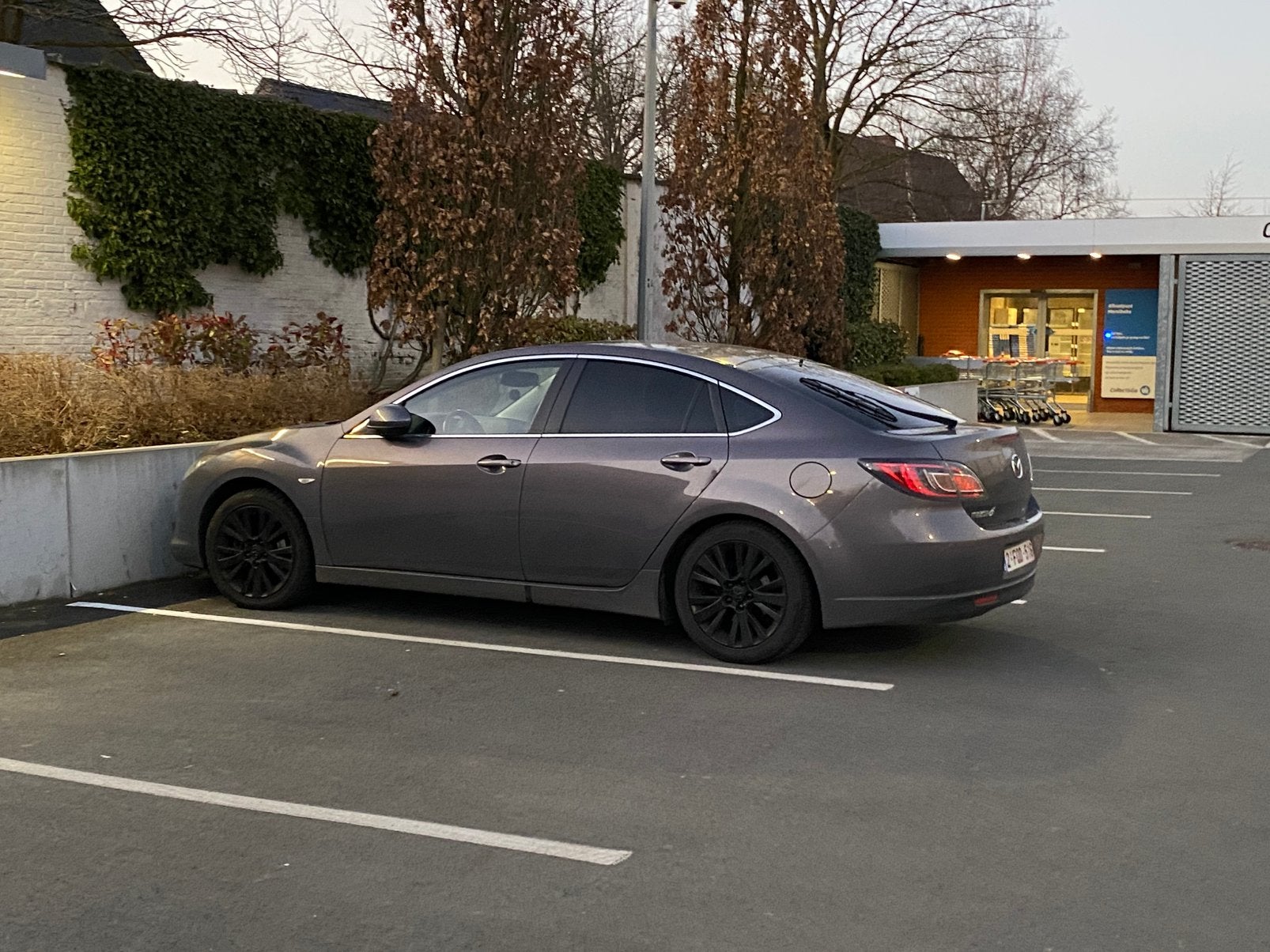 Betrouwbare Mazda 6, 1.8  Benzine + Ketting !, Autos, Mazda, 90 kW, Achat, Boîte manuelle, Noir