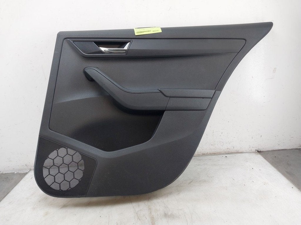 PORTIERBEKLEDING RECHTS ACHTER Skoda Fabia III Combi (NJ5), Auto-onderdelen, Interieur en Bekleding, Dhr. J. Ham, Gebruikt, Administratie@autoham.nl