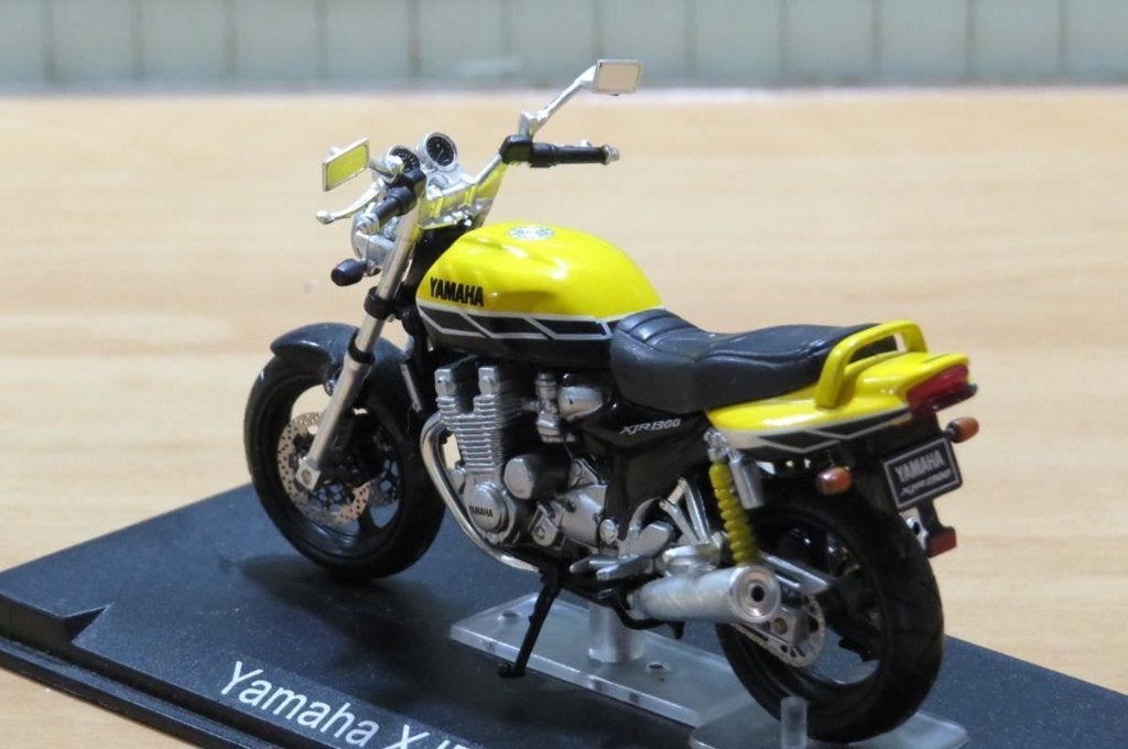 Yamaha XJR1300 1:24, Hobby & Loisirs créatifs, Voitures miniatures | 1:24, Enlèvement ou Envoi, Neuf, Moteur, Autres marques