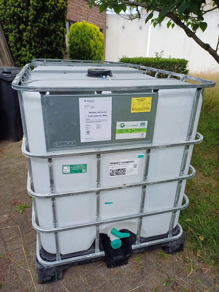 IBC CONTAINERS VAN 1000 L (4 stuks beschikbaar), 150 liter of meer, Ophalen of Verzenden, Zo goed als nieuw, Met kraantje