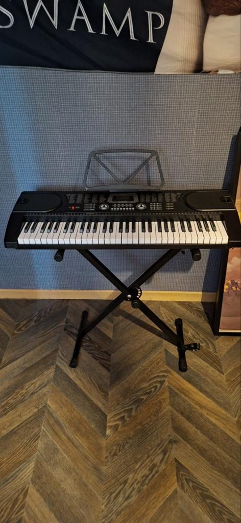 Aengus A289 keyboard., Muziek en Instrumenten, Keyboards, Ophalen, Zo goed als nieuw, Met standaard