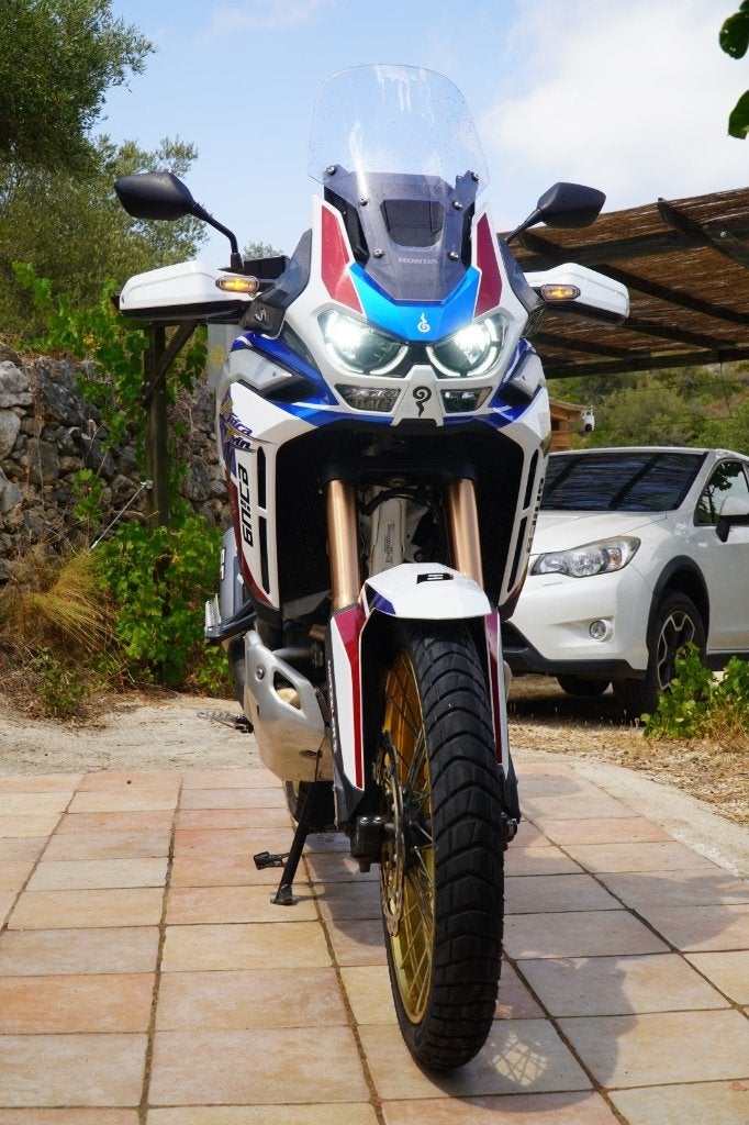 Honda Africa Twin Adventure Sports 2021 Showroom staat, Motoren, 2 cilinders, Occasion, Motorrijbewijs A, Handvatverwarming