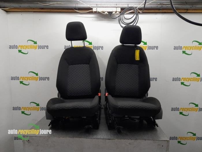 Kit revêtement (complet) d'un Opel Astra, -, -, Opel, 3 mois de garantie