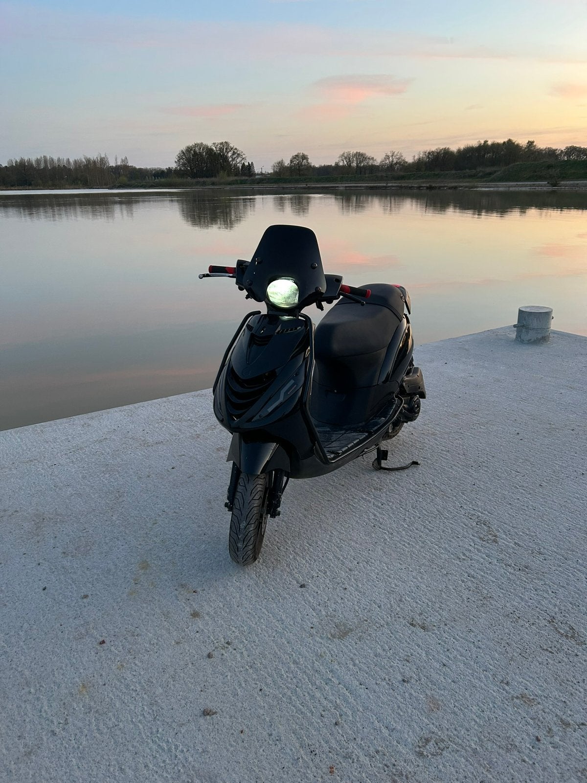 Projectzip 4 takt 2006, Fietsen en Brommers, Scooters | Piaggio, Ophalen, Gebruikt, Zip, Klasse A (25 km/u)