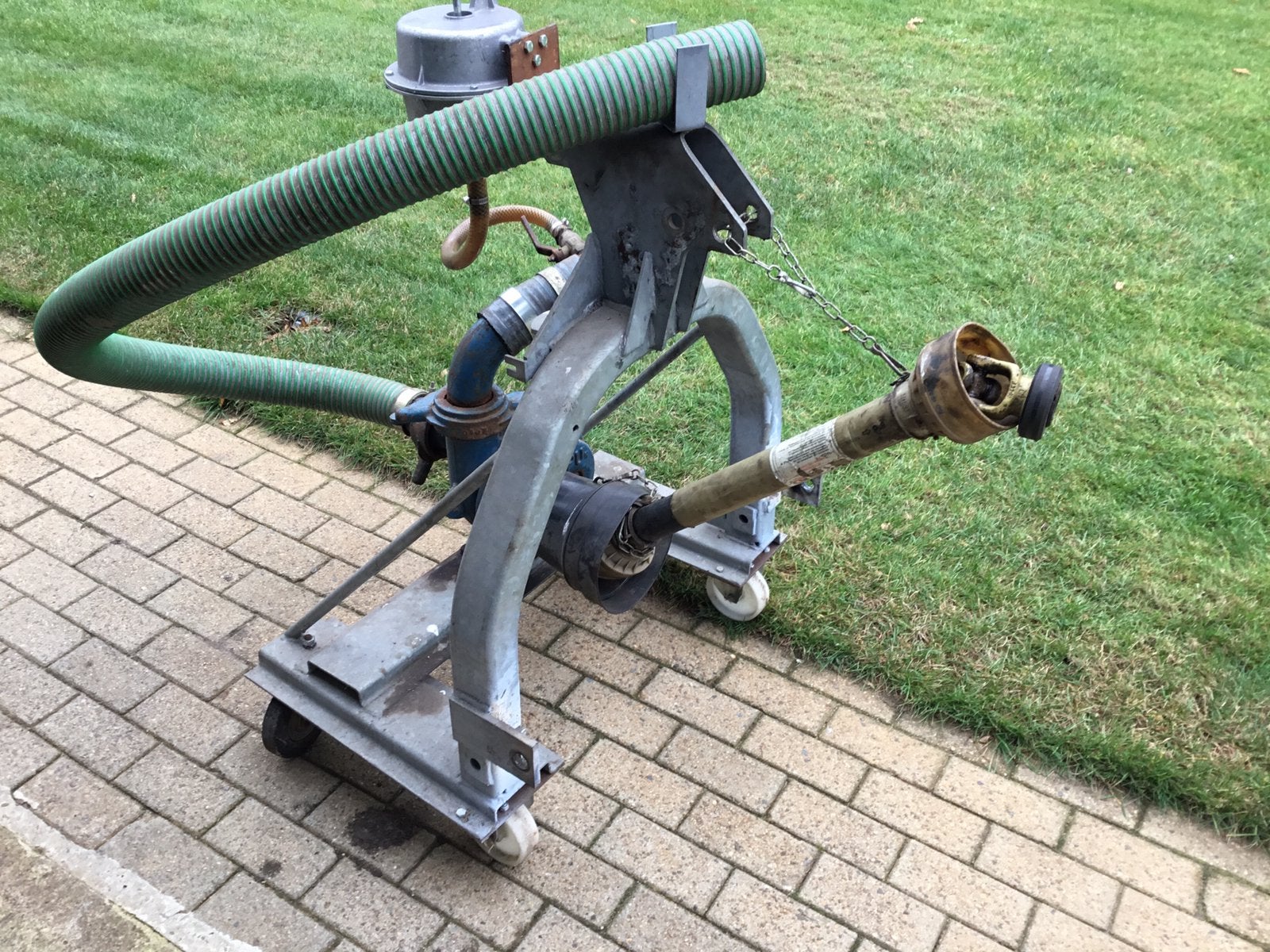 Aftakas beregenig pomp, Zakelijke goederen, Landbouw | Werktuigen, Ophalen