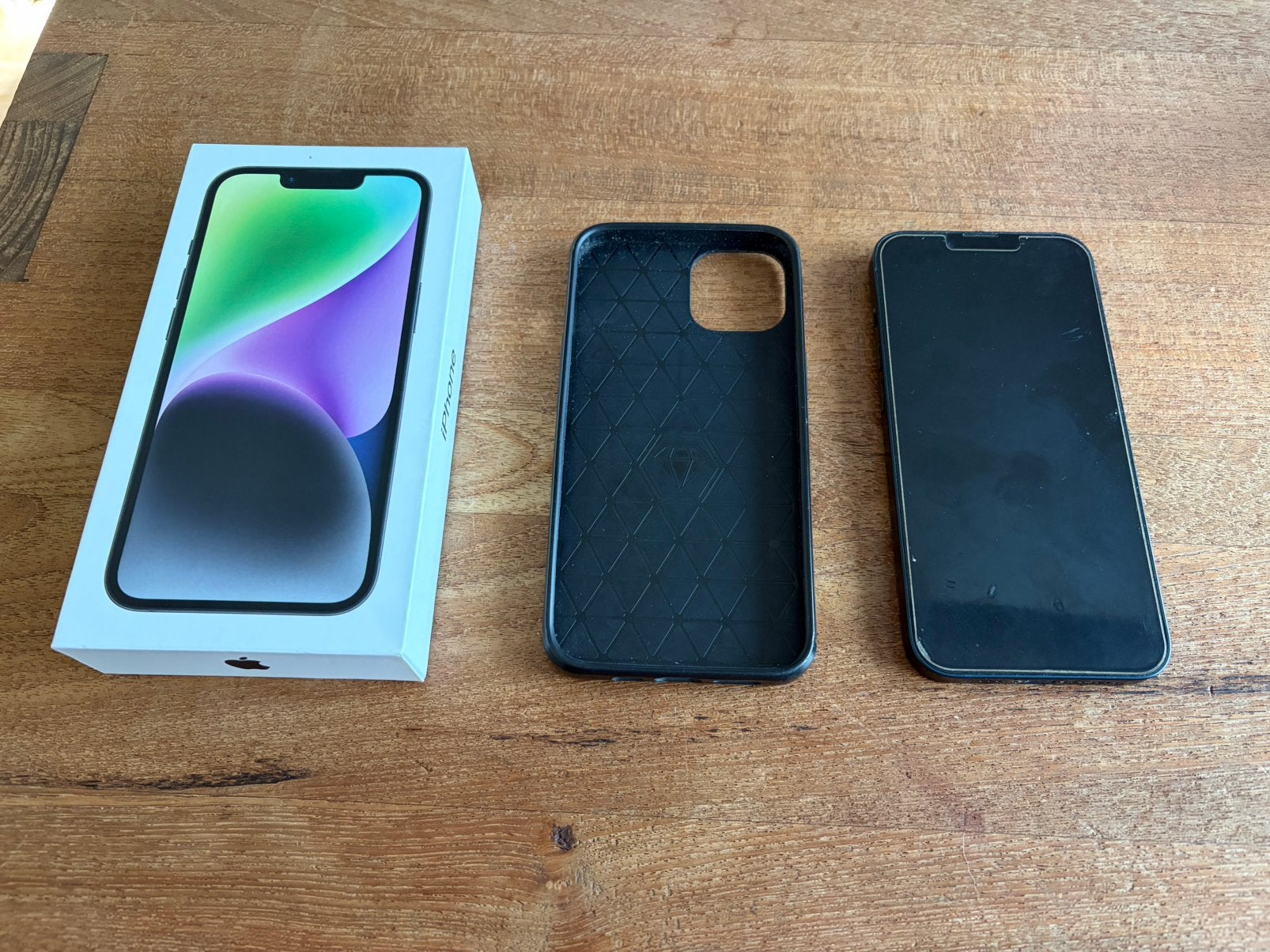 Apple iPhone 14 + backcover + screenprotector, Telecommunicatie, 128 GB, Zwart, Ophalen of Verzenden, Zonder simlock