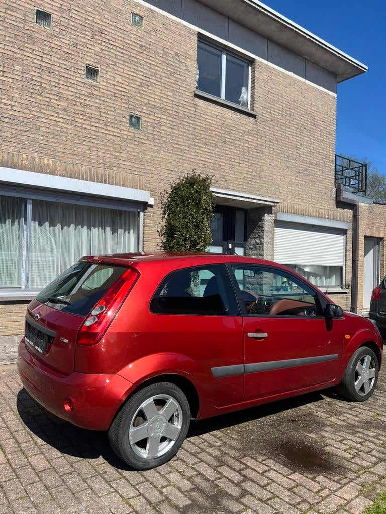 Ford Fiesta 1.6 TDCi, Auto's, Ford, Particulier, Fiësta, ABS, Airbags, Airconditioning, Alarm, Centrale vergrendeling, Electronic Stability Program (ESP)