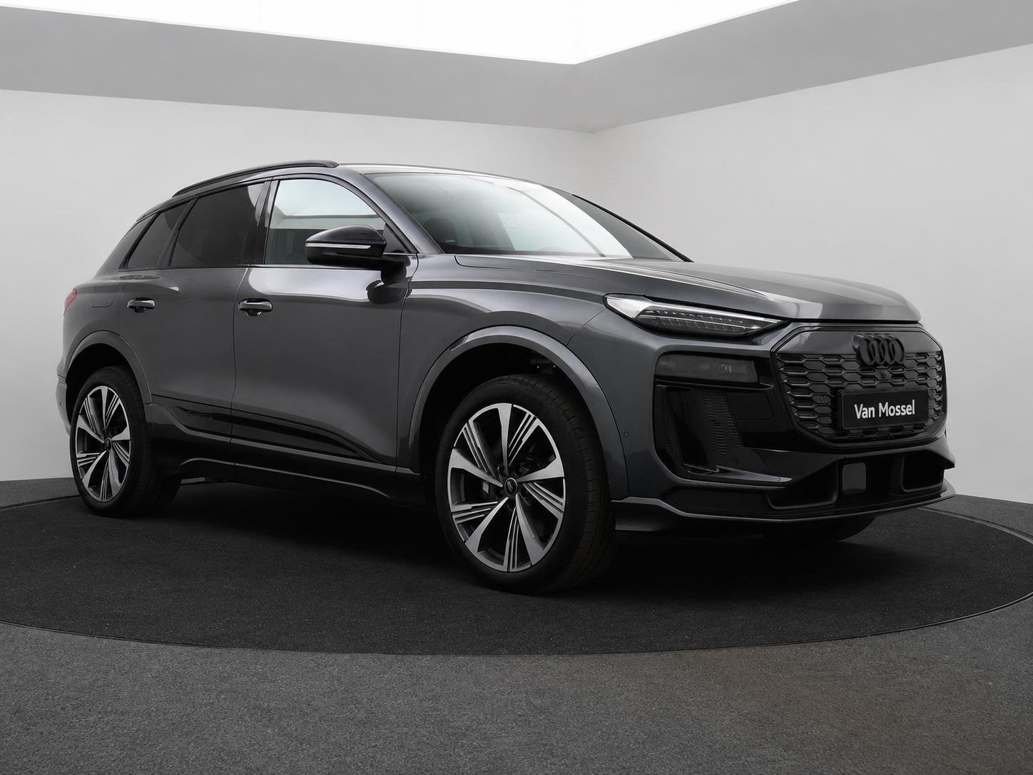 Audi SQ6 e-tron SQ6 e-Tron QUATTRO 100kWh 489PK *AUTOMAAT*SP, Auto's, Automaat, Stof, Gebruikt, 595 km